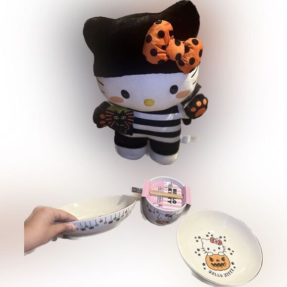 Hello Kitty Dining Bundle - Picture 4 of 7